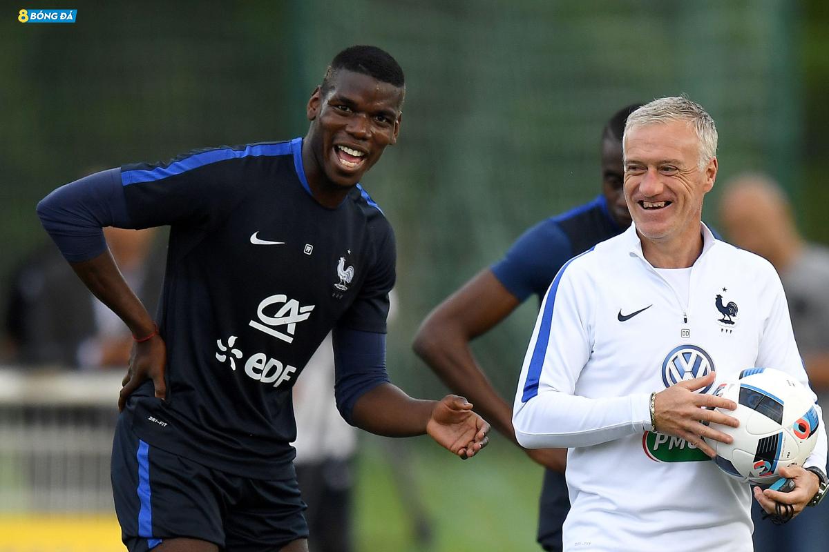 Didier Deschamps cùng học trò cưng Paul Pogba