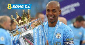 Fernandinho được Man City thưởng bằng bản hợp đồng có thời hạn 1 năm