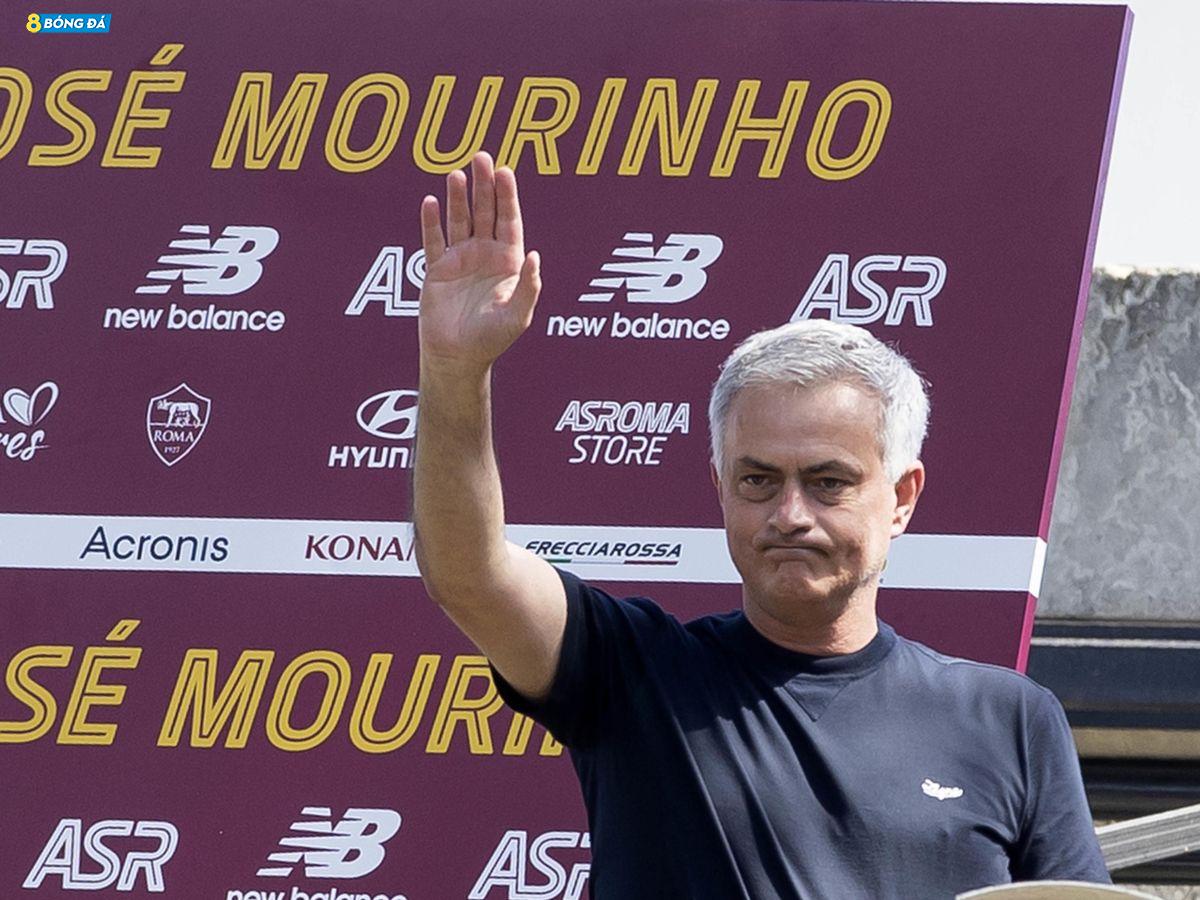 Gia nhập Roma là một trong những bất ngờ lớn nhất của Mourinho