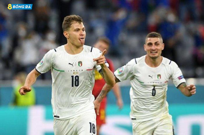 Italia trình diễn lối đá thuyết phục trước Bỉ