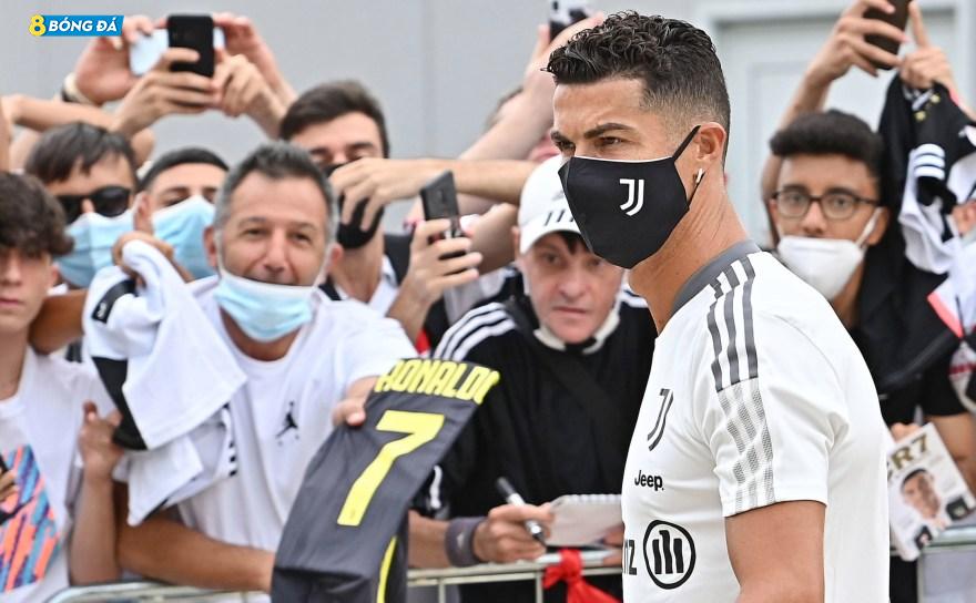 Ronaldo trở lại tập luyện của Juventus vào sáng thứ Hai 