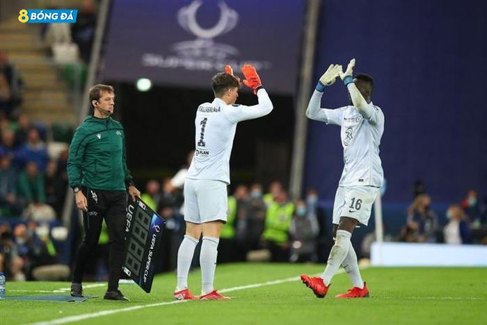 Dự cảm về loạt đá luân lưu, HLV Thomas Tuchel tung Kepa Arrizabalaga vào sân ở phút 119. 