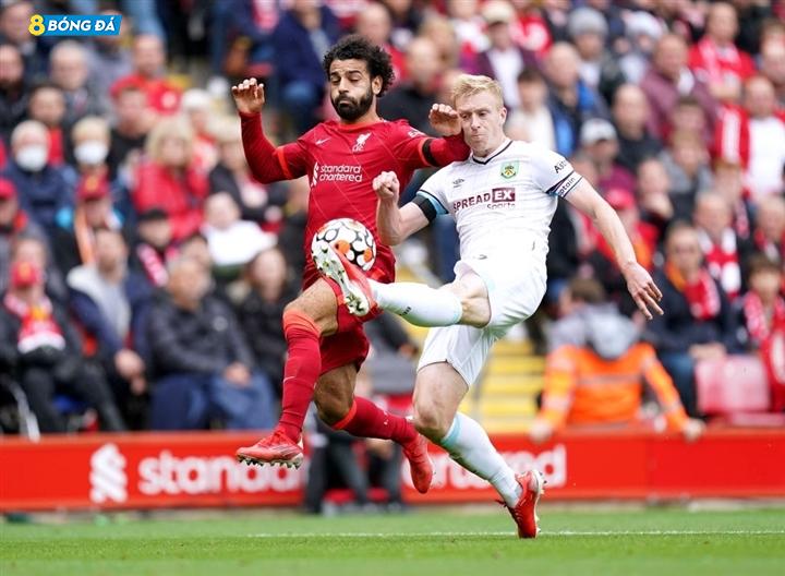 Salah bị kèm chặt nhưng Liverpool vẫn thắng
