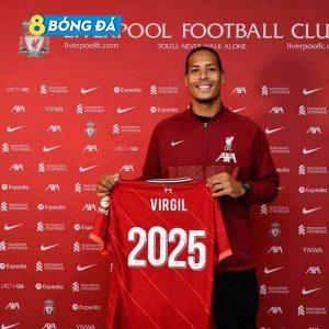 Van Dijk sẽ ở lại Liverpool đến năm 2025
