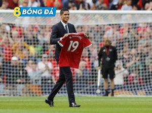 Varane có màn ra mắt MU không thể đặc biệt hơn