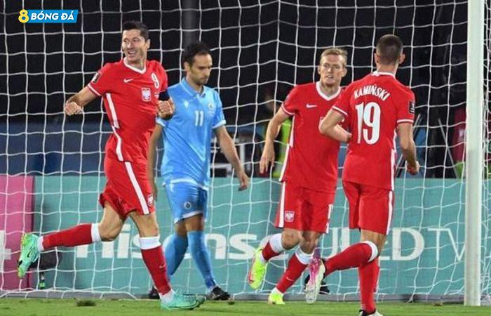 Lewandowski và đồng đội đua nhau 'phá lưới' San Marino