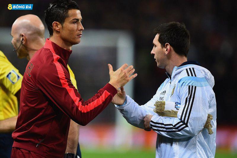 Ronaldo đang có thành tích tốt hơn Messi trong màu áo ĐTQG