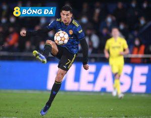 Ronaldo lại tóa sáng giúp MU vượt khó