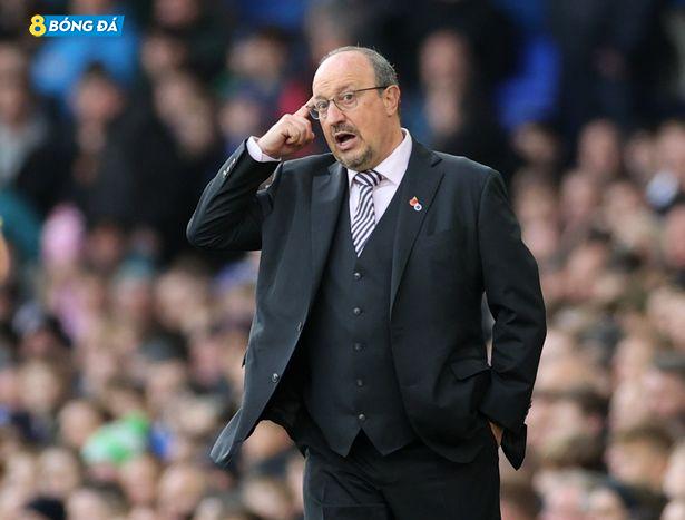 Rafael Benitez đang gặp áp lực ở Everton
