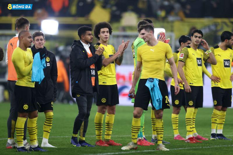 Đánh bại Greuther Furth giúp Dortmund có được trận thắng cuối cùng trên sân nhà trong năm 2021