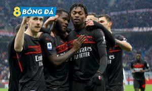 Milan chính thức vươn lên ngôi đầu Serie A