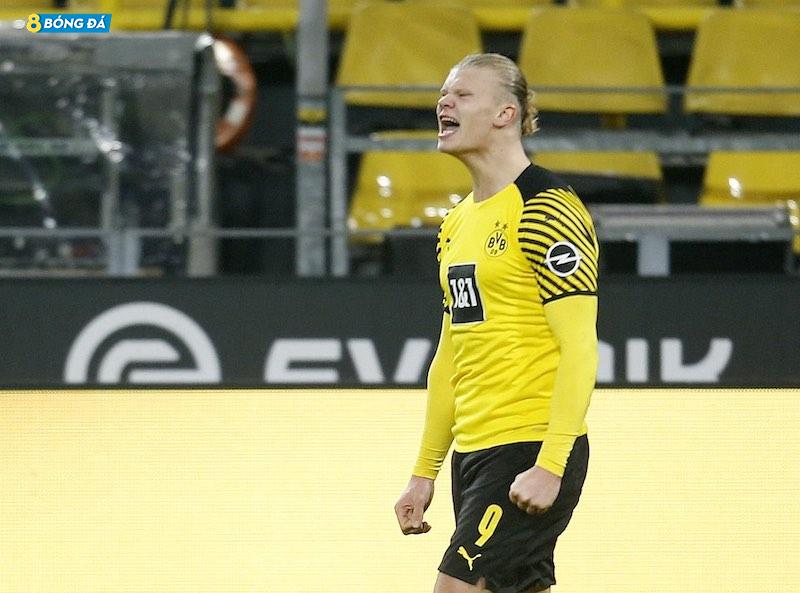 Sau 2 trận tịt ngòi, Erling Haaland đã tìm lại cảm giác ghi bàn bằng cú đúp vào lưới Freiburg