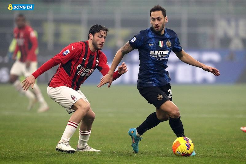 Calhanoglu đã thực hiện pha kiến ​​tạo cho bàn thắng duy nhất của Inter trước AC Milan