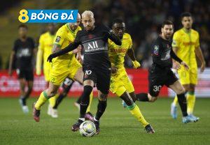 Neymar (đen) bỏ lỡ hai pha đối mặt và một quả penalty