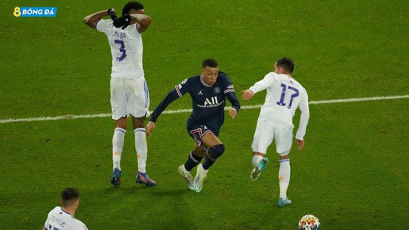 Chiếc áo PSG dã trở nên quá nhỏ bé dành cho Mbappe