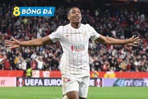 Martial chưa thi đấu thành công trong màu áo Sevilla và sẽ trở lại MU