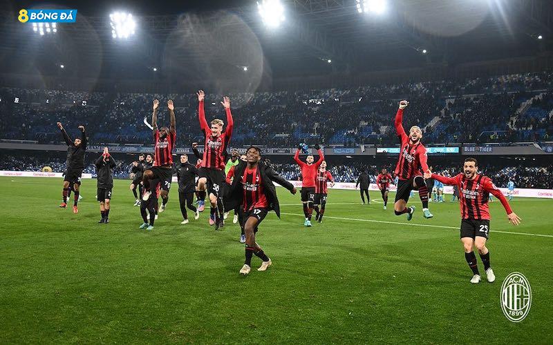 Niềm vui vỡ òa của Milan sau khi trận đấu kết thúc