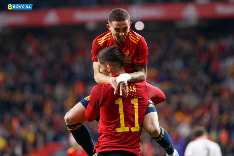 Niềm vui của các cầu thủ Tây Ban Nha
