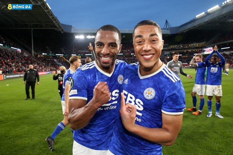 Leicester lần đầu vào bán kết cúp châu Âu