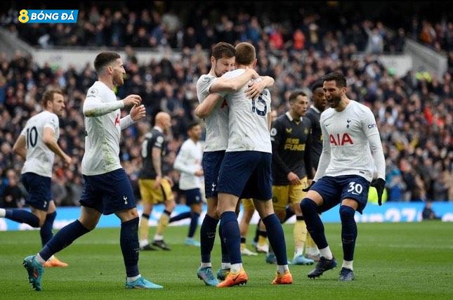 Chiến thắng đầy xứng đáng của Tottenham