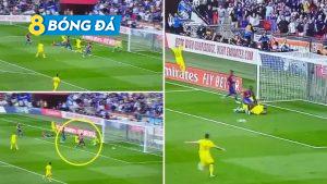 Lukaku gây sốc với pha bỏ lỡ không tưởng