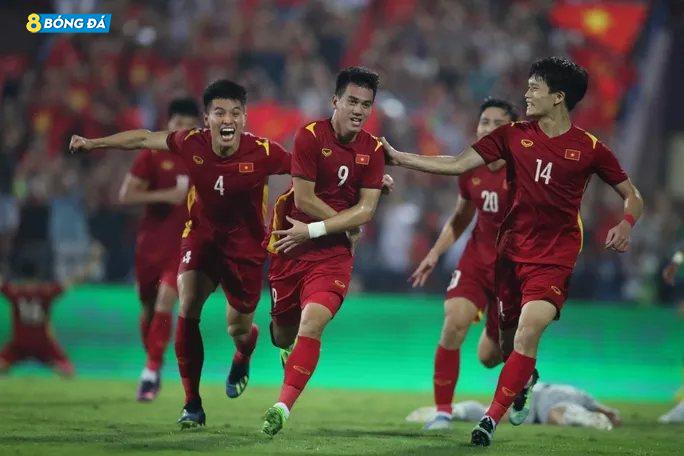 Niềm vui của U23 Việt Nam sau bàn thắng của Tiến Linh