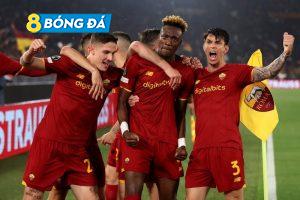 AS Roma thắng Leicester để vào chung kết Conference League.