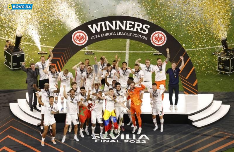 Frankfurt cho thấy họ xứng đáng với danh hiệu Europa League mùa này