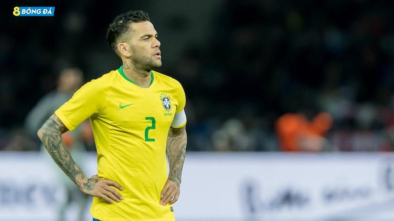 Dani Alves muốn dự World Cup 2022 cùng đội tuyển Brazil