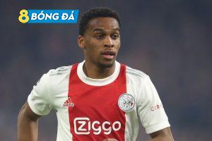 Hậu vệ Jurrien Timber của Ajax