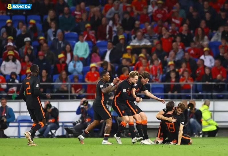 Đội hình dự bị của Hà Lan có bàn thắng mở tỷ số ở phút 50, nhờ công của Koopmeiners