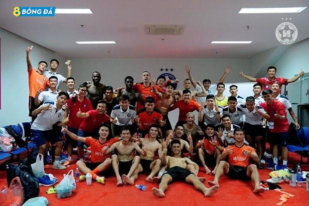 SHB Đà Nẵng ăn mừng sau trận thắng Hà Nội FC
