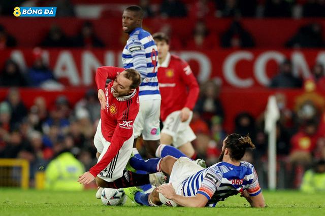 Eriksen dính chấn thương