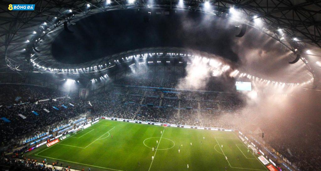 PSG lo ngại sức nóng sân Velodrome