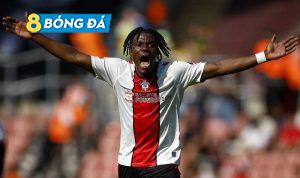 Romeo Lavia được MU liên hệ